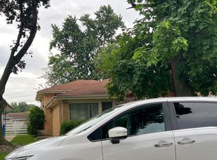 5645 N Rogers Ave, Chicago, IL 60646
