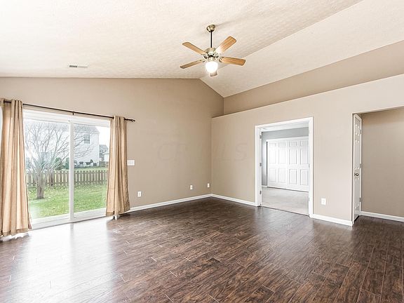 3rd image of 5811 Coldcreek Dr