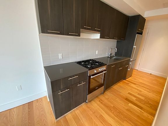 2nd image of 169 Graham Ave #602A