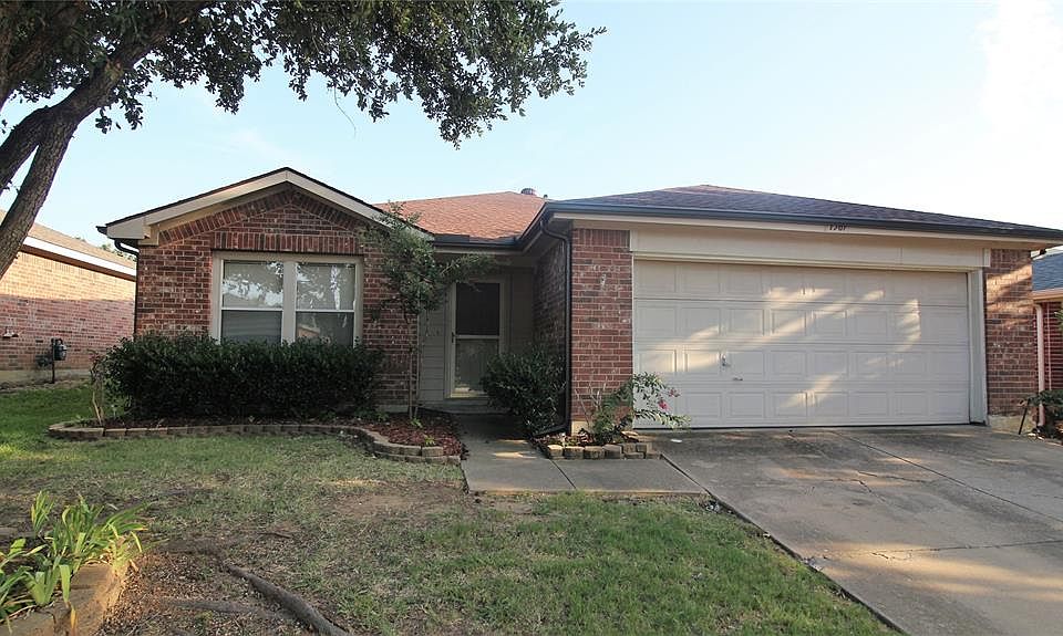 1st image of 1567 Crown View Dr