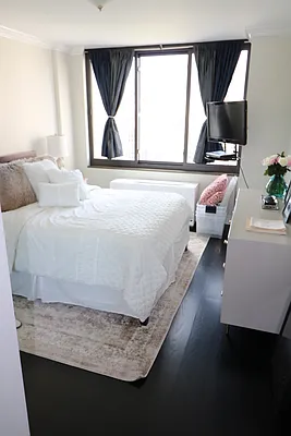 Rented by Newell and Assoc. | media 6