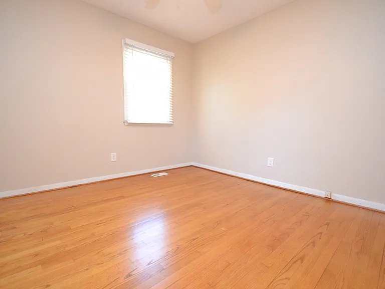 5133 Lundy Dr — Photo 22