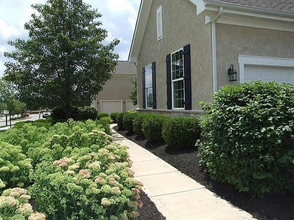 2nd image of 3408 Abbey Knoll Dr