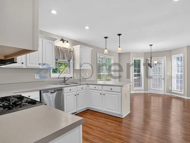 19 Savannah Pl — Photo 22