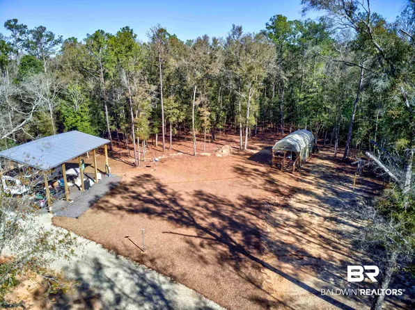 8197 Dixon Rd, Bay Minette, AL 36507