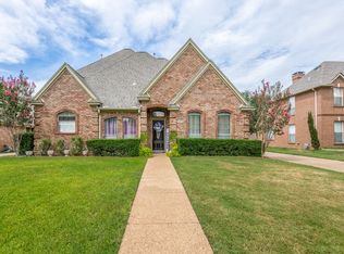 2809 Mesa Ct, Hurst, TX 76054