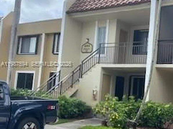 440 Lakeview Dr APT 202, Fort Lauderdale, FL 33326