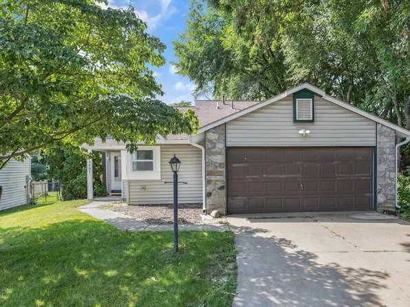 3601 Naples Ct, Elkhart, IN 46514