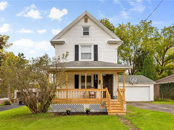 338 Grace Ave, Newark, NY 14513