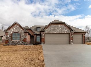 5604 Amber Dr, Springdale, AR 72764