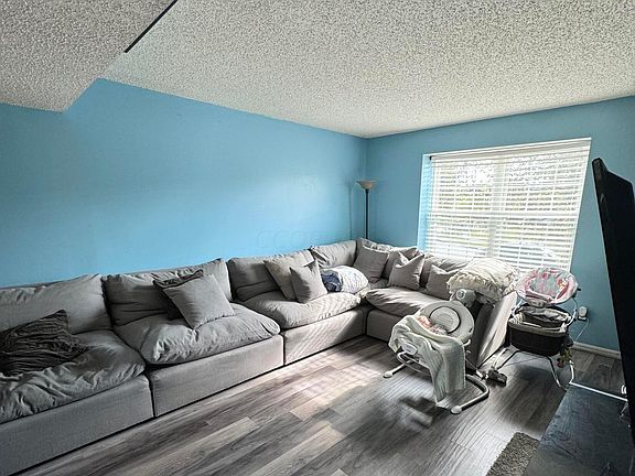 3rd image of 5139 Goldfield Dr