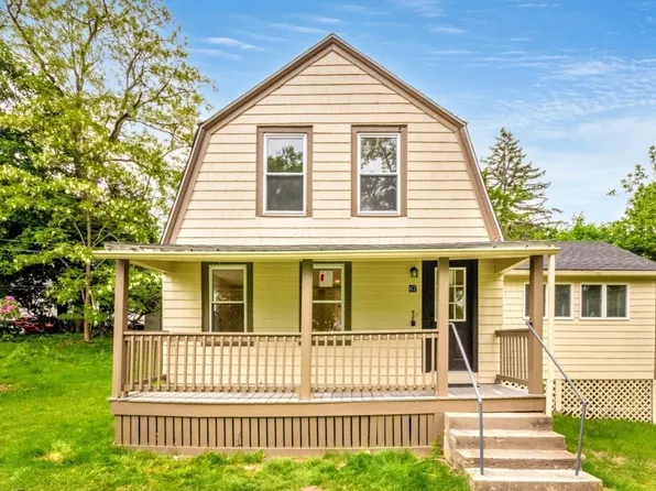 67 Thatcher St, Brockton, MA 02302