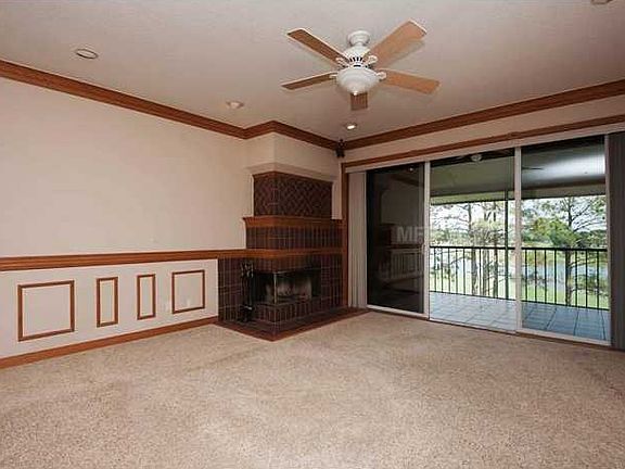 2nd image of 467 Hamptoncrest 301 Cir