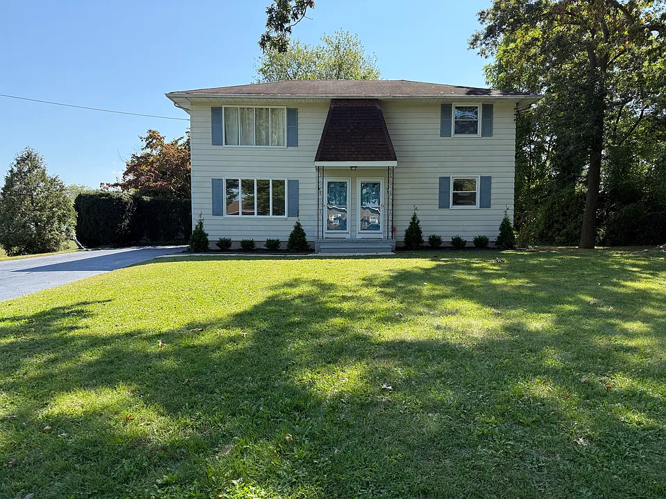 1071 Elizabeth Dr #1