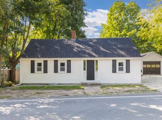 43 Elm St, Farmington, NH 03835