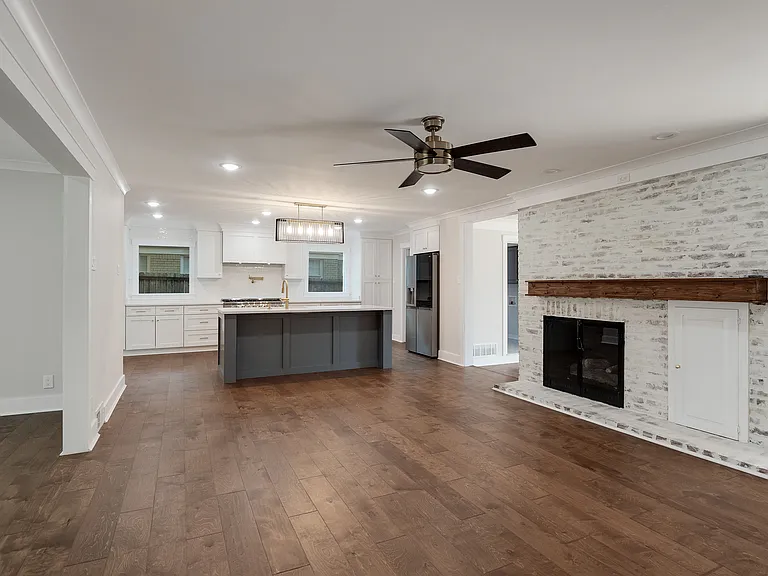 519 Thorn Ridge Cv — Photo 36