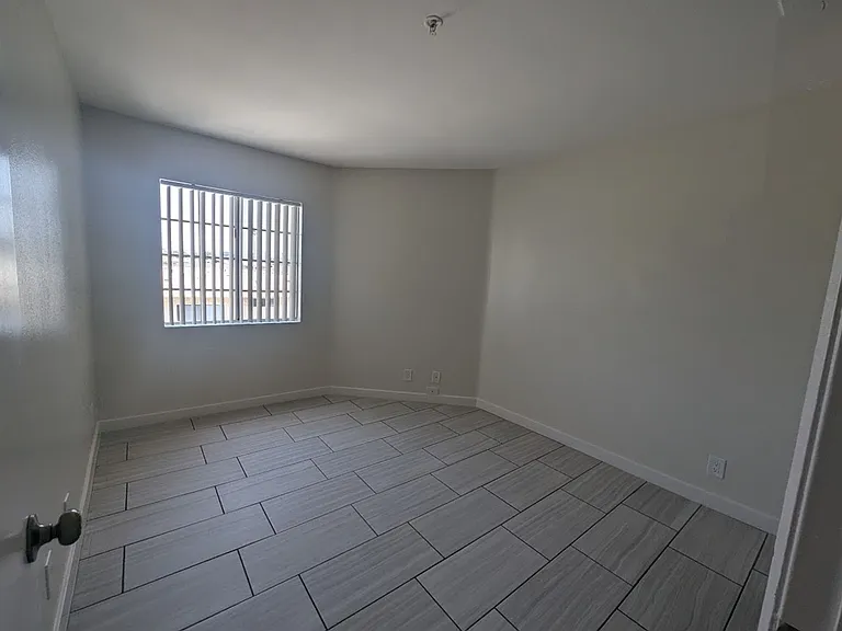 Beckwood Apartments — Photo 6