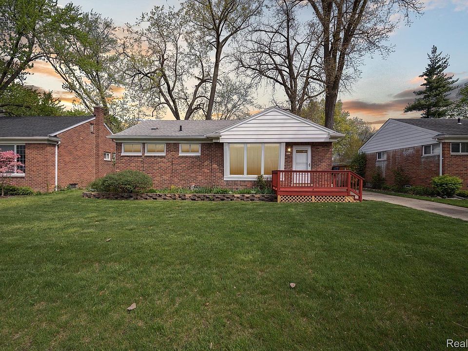1st image of 8940 Oak Park Blvd