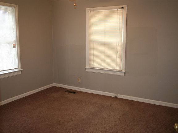 5th image of 1415 Hillcrest Ave