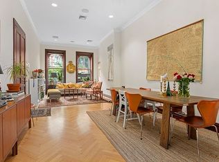52 W 69th St, New York, NY 10023
