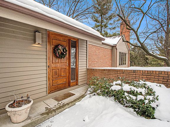 4th image of 6631 Waybridge Dr SE
