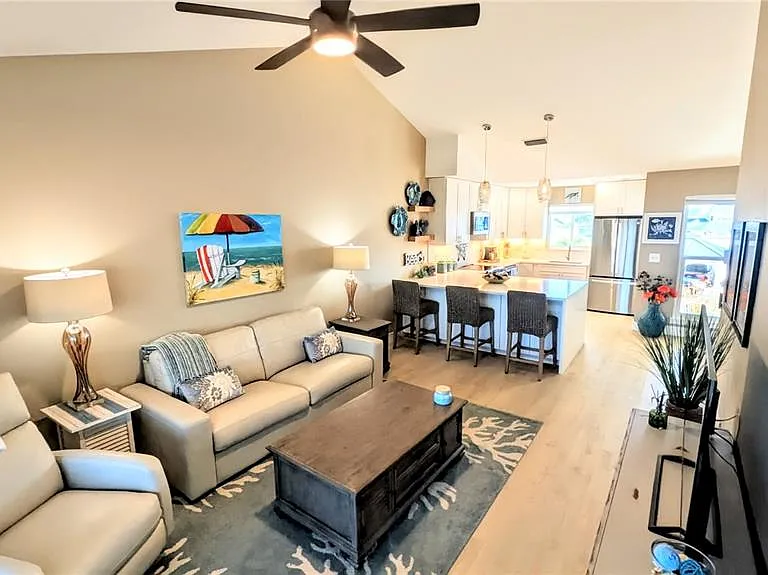 958 Sandpiper Cir #958 — Photo 13