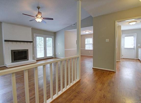 5th image of 7902 Surreywood Pl