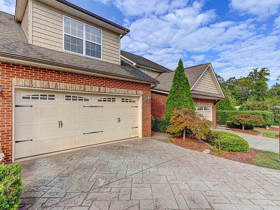 3rd image of 6913 Ivy Stone Way