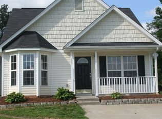605 Hoskins Ridge Ln, Charlotte, NC 28216