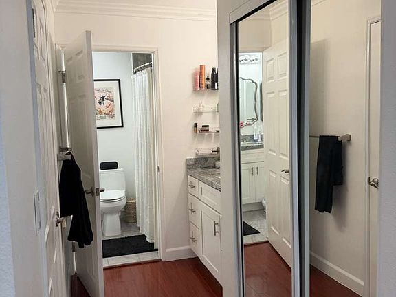 5th image of 1646 Greenfield Ave APT 107