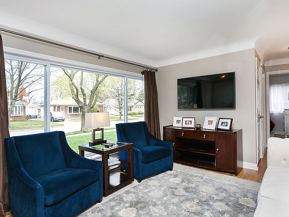 5th image of 1026 E Windemere Ave