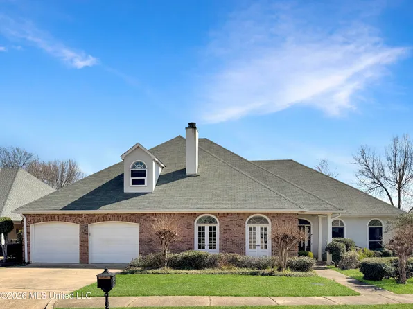 14 Autumn Hill Pl, Jackson, MS 39211