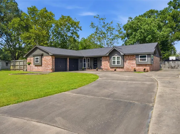 1400 Gardenia Cir, Rosenberg, TX 77471