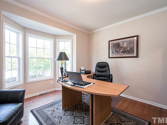 4th image of 9125 Linslade Way