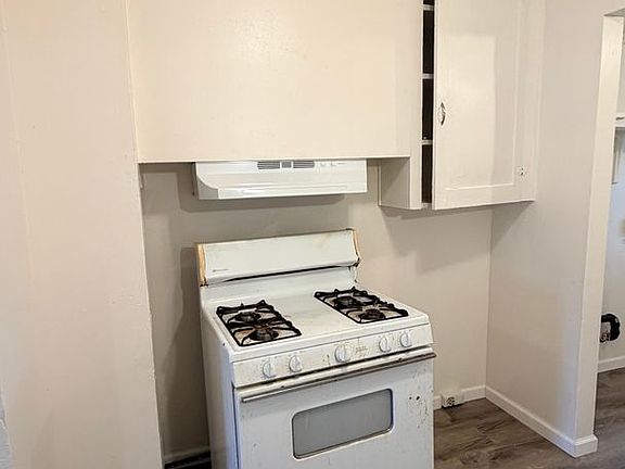 5th image of 924 E Yosemite Ave #101