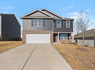 365 Valencia Cir, Wellford, SC 29385