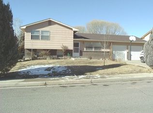 7410 Colonial Ln, Fountain, CO 80817