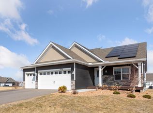 2334 Aragon Dr, Shakopee, MN 55379