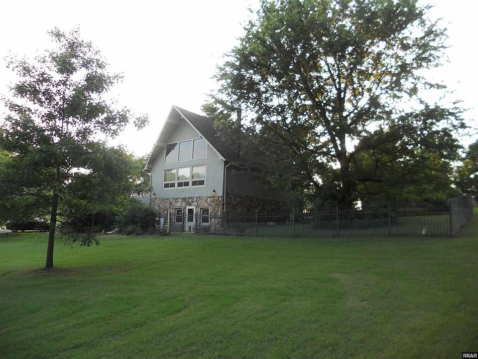 1st image of 1104 Sherwood Dr