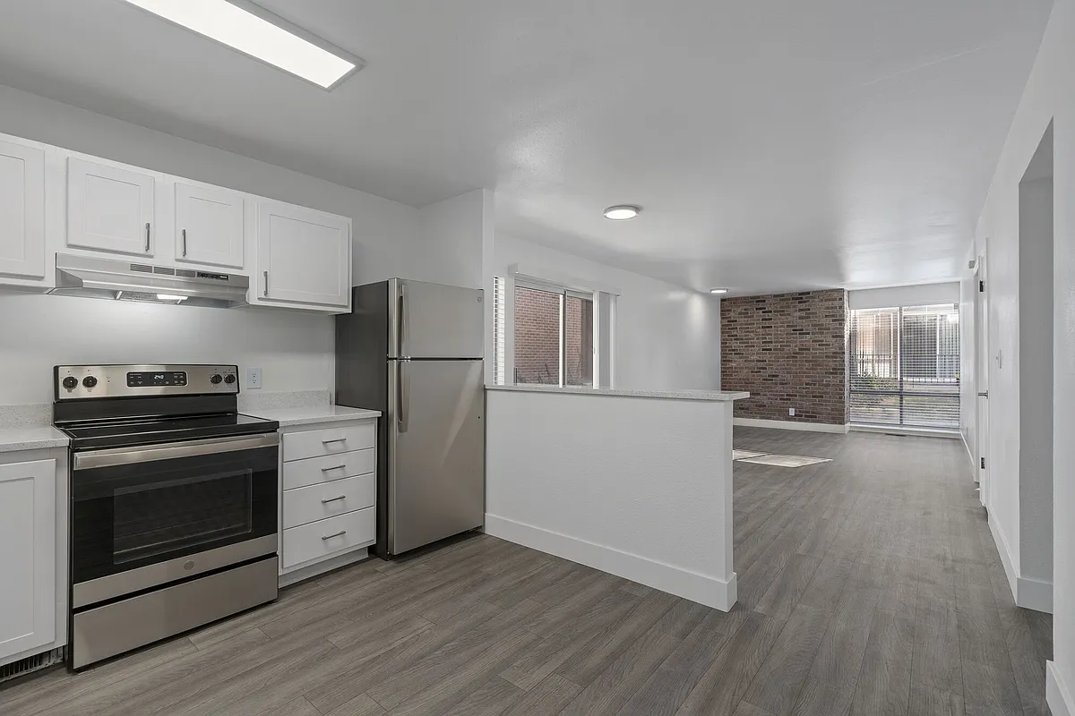 Building Photo - The Franklyn Apartments