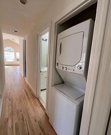 4th image of 111 Manorhaven Blvd