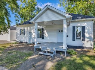 315 N Graham St, Sullivan, IL 61951