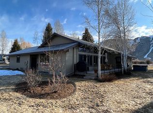 1740 W Diamond Hitch Dr, Jackson, WY 83001
