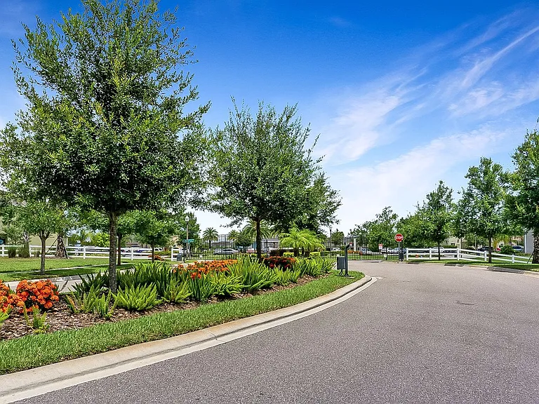 467 Arbor Lakes Dr — Photo 29