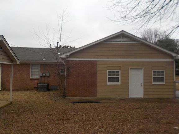 3rd image of 1529 Dardon Ave
