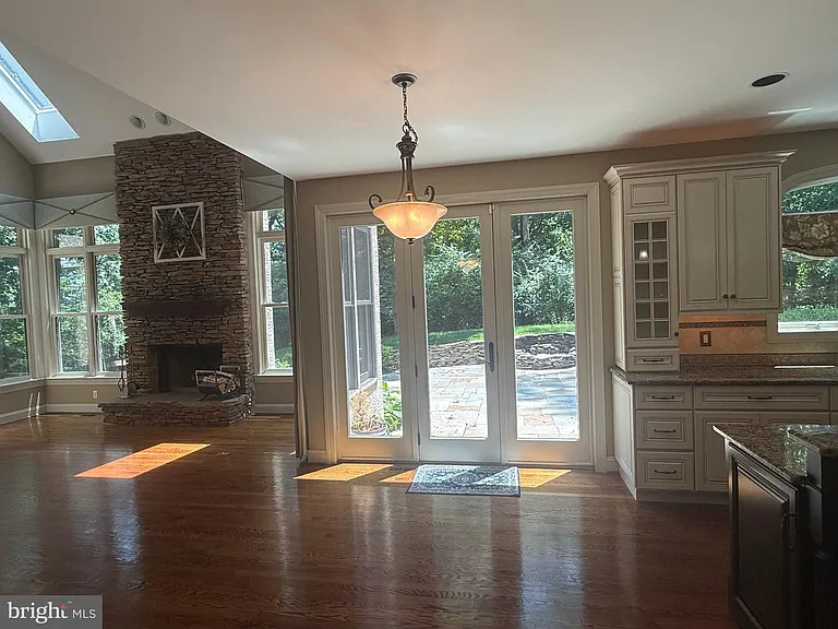 1714 Hickory Hill Rd — Photo 14