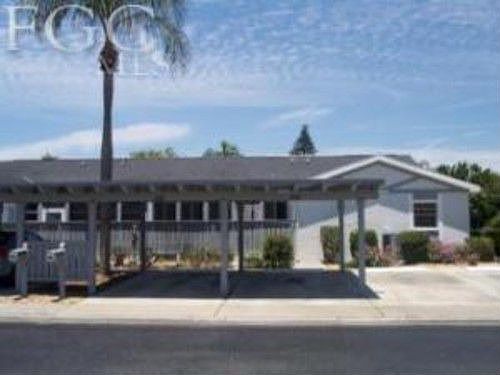 2nd image of 1315 Sandtrap Dr