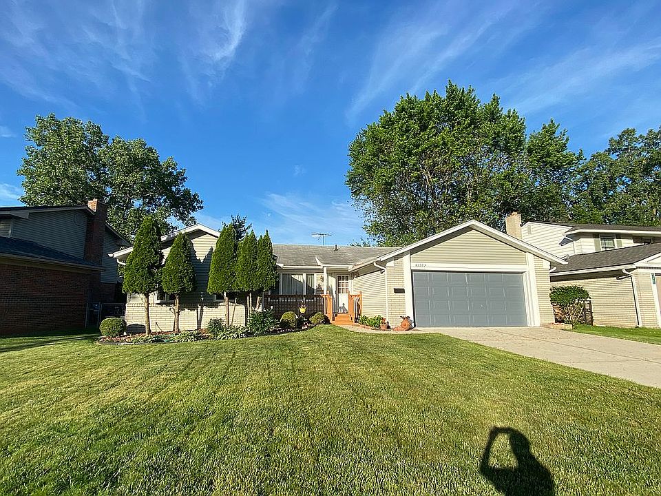 1st image of 43987 N Umberland Cir