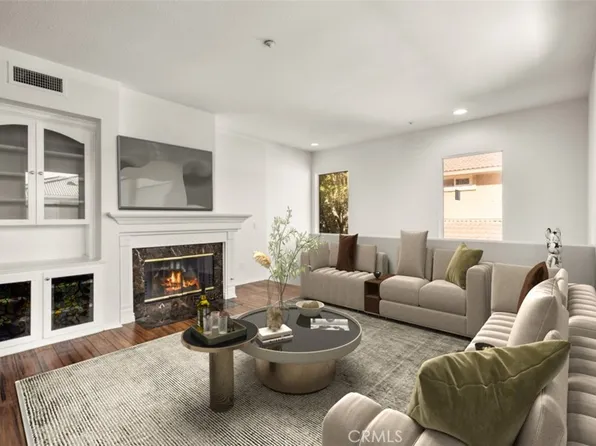 2760 N Sheffield Dr Unit E, Orange, CA 92867