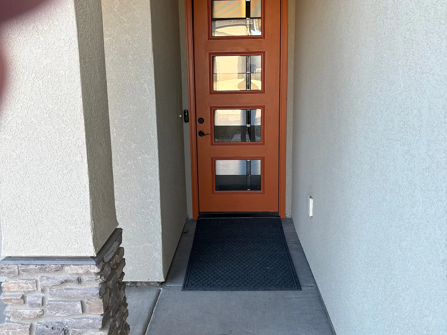 3 bed, 1572 sqft, $2,750 — Photo 2